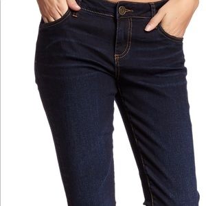 Kut from the Kloth VIV Toothpick Skinny Jean Size6
